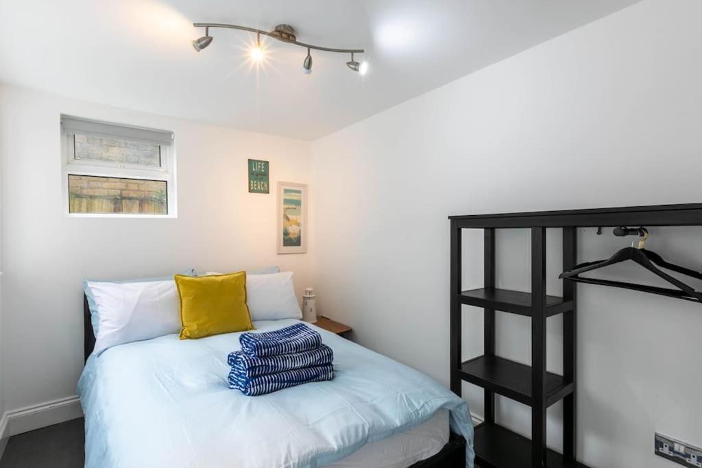 Ethlebert Motel; Apartment